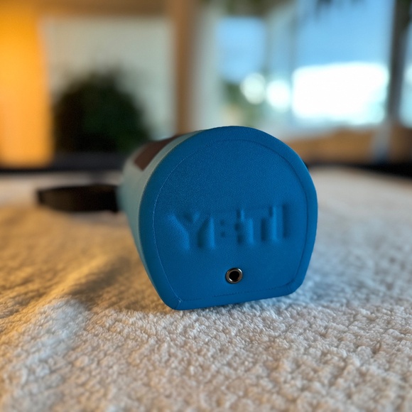 YETI Rambler Bottle Sling (Large) - Gorpcore Essential - Picture 5 of 8